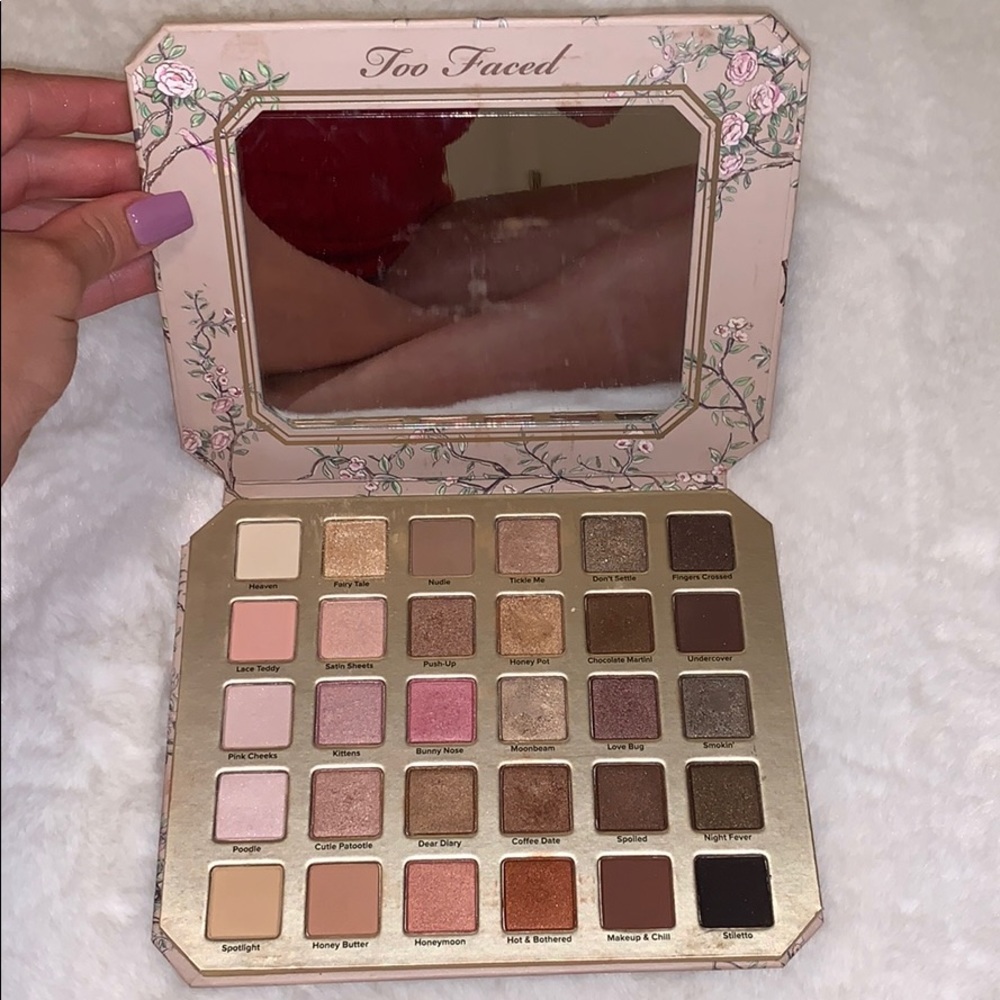 Too Faced NATURAL Love Eyeshadow Pallete